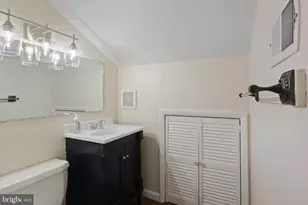 103 Farmington Ln, Sterling, VA 20164 - Photo 19