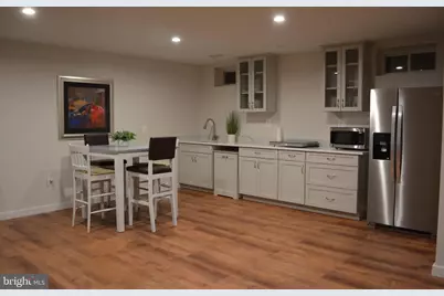 17000 Charlesbourg Place, Round Hill, VA 20141 - Photo 5