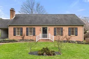 100 S Hughes St, Hamilton, VA 20158 - Photo 1