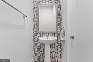 22171 Springside Terr, Ashburn, VA 20148 - Photo 21