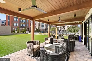 22171 Springside Terr, Ashburn, VA 20148 - Photo 33