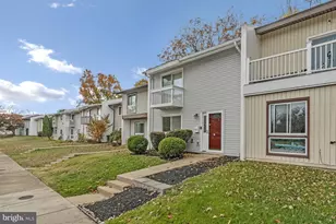 203 Greenfield Ct, Sterling, VA 20164 - Photo 1