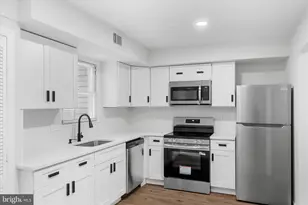 920 Windsor Ct, Sterling, VA 20164 - Photo 7