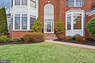 24126 Lenah Woods Pl, Aldie, VA 20105 - Photo 3