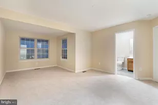 546 Kalmia Square NE, Leesburg, VA 20176 - Photo 11