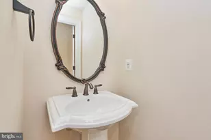 21276 Hyrst Grove Terrace, Ashburn, VA 20147 - Photo 9