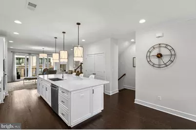 23049 Cottonwillow Square, Brambleton, VA 20148 - Photo 21