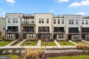 23049 Cottonwillow Sq, Brambleton, VA 20148 - Photo 5