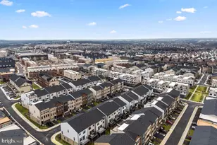 23049 Cottonwillow Sq, Brambleton, VA 20148 - Photo 59