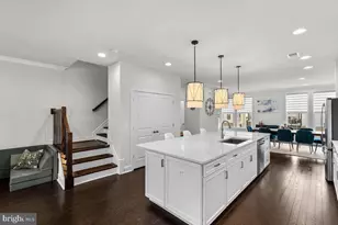 23049 Cottonwillow Sq, Brambleton, VA 20148 - Photo 23