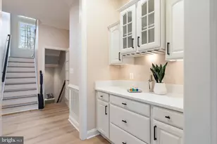 22455 Pine Ridge Ct, Ashburn, VA 20148 - Photo 9