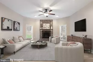 22455 Pine Ridge Ct, Ashburn, VA 20148 - Photo 15
