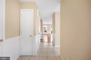 22078 Manning Square, Sterling, VA 20166 - Photo 5