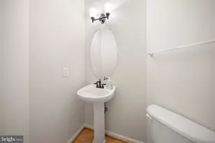 21945 Windy Oaks Square, Broadlands, VA 20148 - Photo 19