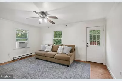 18390 Silcott Springs Road, Purcellville, VA 20132 - Photo 3