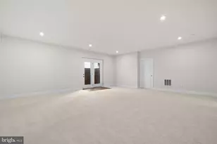 41947 Night Nurse Cir, Brambleton, VA 20148 - Photo 31