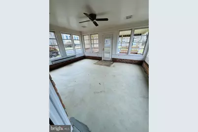 221 S Maple Avenue, Purcellville, VA 20132 - Photo 15