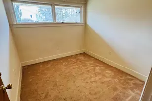 221 S Maple Ave, Purcellville, VA 20132 - Photo 11