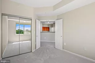 19355 Cypress Ridge Terrace, Leesburg, VA 20176 - Photo 13