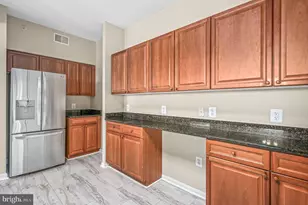 19355 Cypress Ridge Terrace, Leesburg, VA 20176 - Photo 11