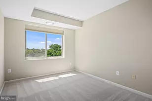 19355 Cypress Ridge Terrace, Leesburg, VA 20176 - Photo 17