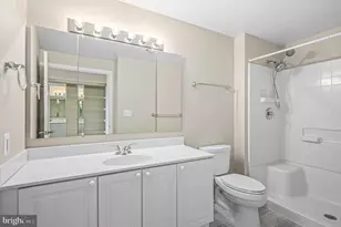 19355 Cypress Ridge Terrace, Leesburg, VA 20176 - Photo 17