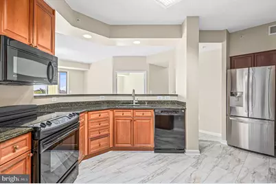 19355 Cypress Ridge Terrace #802, Leesburg, VA 20176 - Photo 9