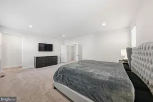 22912 Bubbling Brook Dr, Brambleton, VA 20148 - Photo 23