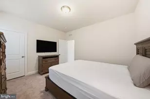 22912 Bubbling Brook Dr, Brambleton, VA 20148 - Photo 21