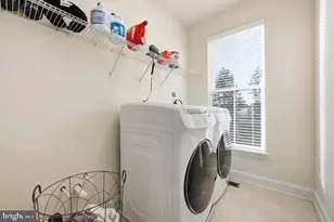 22912 Bubbling Brook Dr, Brambleton, VA 20148 - Photo 33