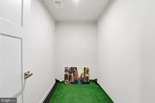 42538 Tiber Falls Sq, Sterling, VA 20166 - Photo 31