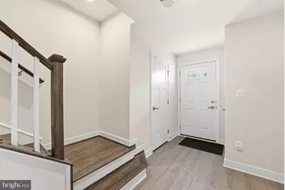 42538 Tiber Falls Square, Sterling, VA 20166 - Photo 3