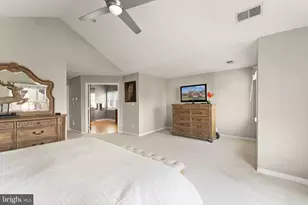 43387 La Belle Pl, Ashburn, VA 20147 - Photo 45