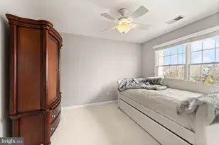 43387 La Belle Pl, Ashburn, VA 20147 - Photo 55
