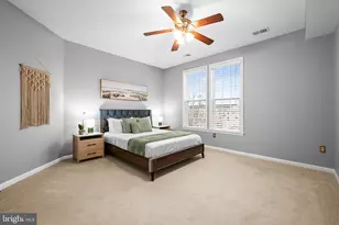 24701 Byrne Meadow Square, Aldie, VA 20105 - Photo 15