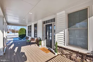 24814 Barrington Grove Ct, Aldie, VA 20105 - Photo 3