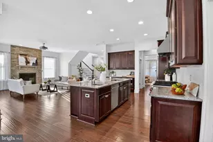 24814 Barrington Grove Ct, Aldie, VA 20105 - Photo 17