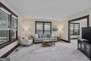 200 S Orchard Dr, Purcellville, VA 20132 - Photo 5