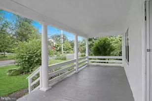 200 S Orchard Dr, Purcellville, VA 20132 - Photo 3