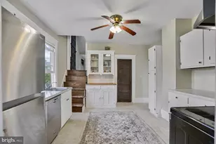 200 S Orchard Dr, Purcellville, VA 20132 - Photo 11