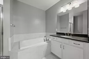 1304 Ribbon Limestone Terrace SE, Leesburg, VA 20175 - Photo 17