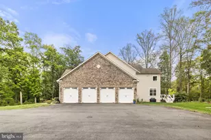 22011 Beaverdam Dr, Ashburn, VA 20148 - Photo 9