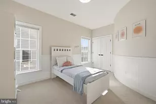 22773 Highcrest Cir, Brambleton, VA 20148 - Photo 17