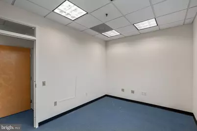 19455 Deerfield Avenue #310, Lansdowne, VA 20176 - Photo 17