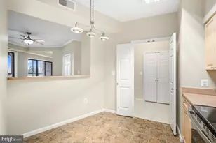 19375 Cypress Ridge Terrace, Leesburg, VA 20176 - Photo 15