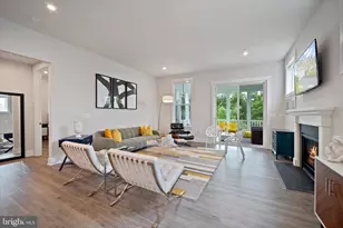 43441 Bettys Farm Dr, Chantilly, VA 20152 - Photo 11