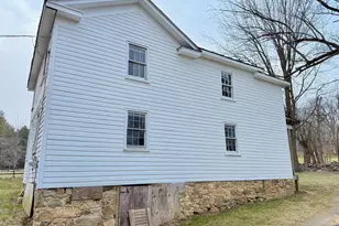 37611 Hughesville Rd, Purcellville, VA 20132 - Photo 5