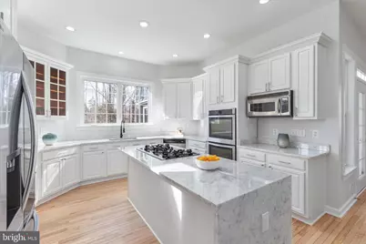 22407 Dolomite Hills Drive, Ashburn, VA 20148 - Photo 3