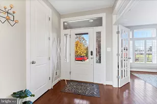 20433 Savin Hill Dr, Ashburn, VA 20147 - Photo 5