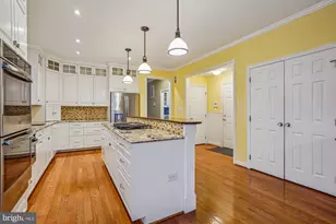 20338 Cliftons Point St, Potomac Falls, VA 20165 - Photo 15